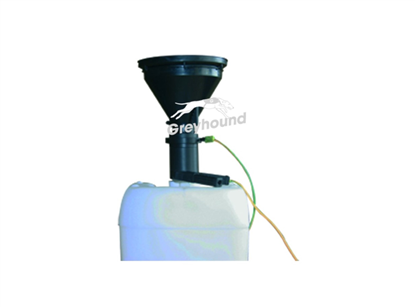 Electrically conductive funnel with ball valve equipped with a stainless steel sieve for S55 can