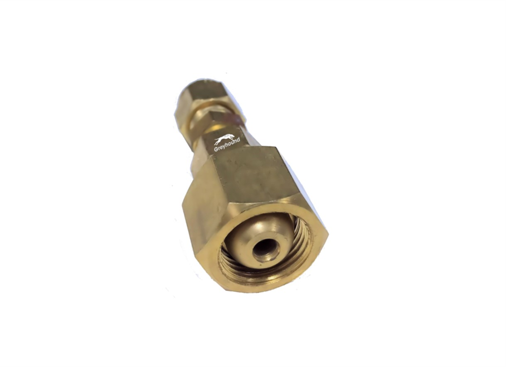Picture of Regulator Outlet Adapter (RH) for 1/4" tubing